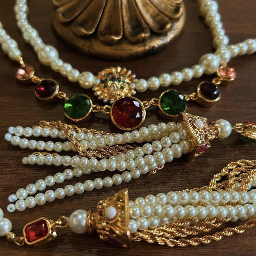 Vintage Fashion Ring Necklace Bracelet Ear Stud Ear Clip Women Girl