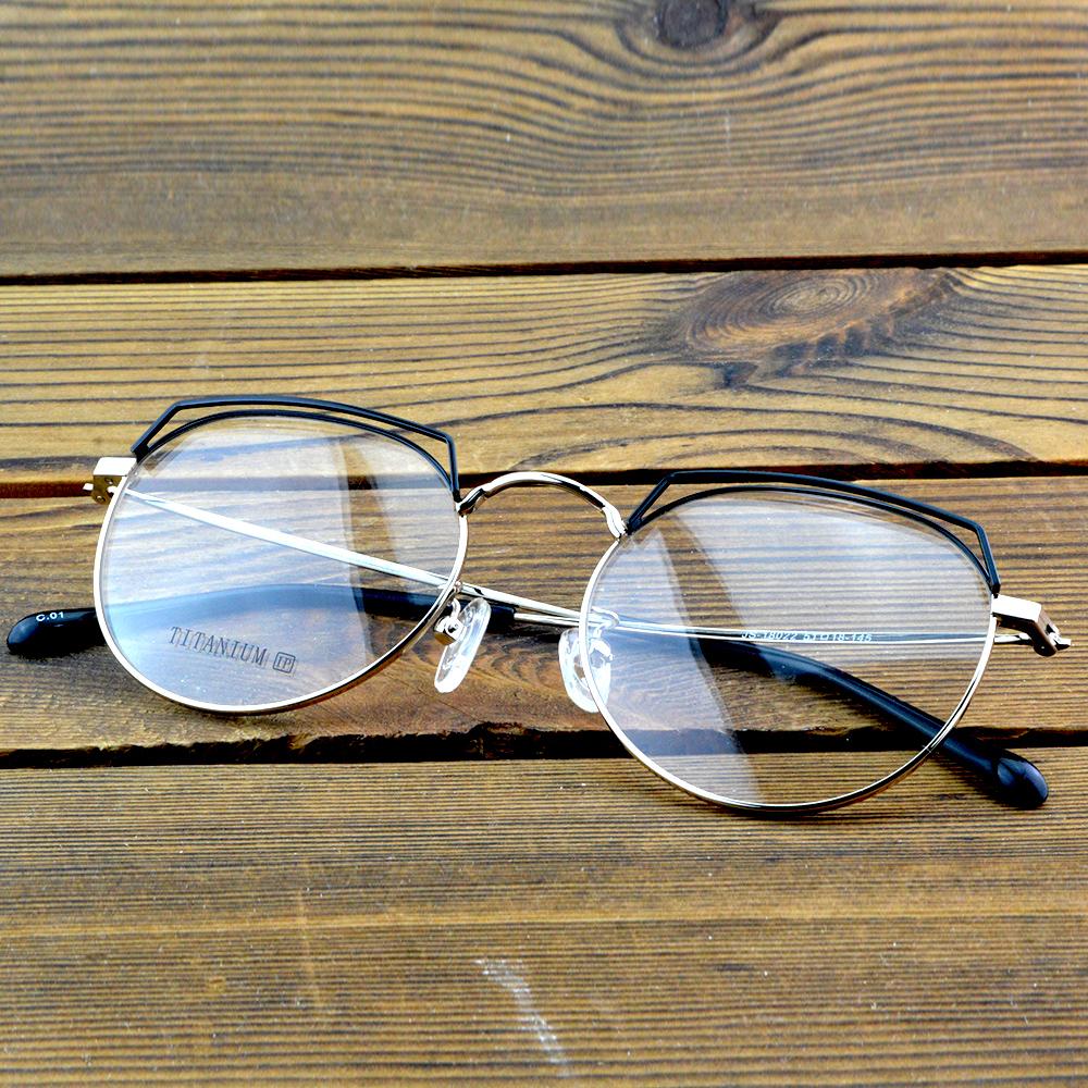 Titanium Cat Eye Optical Glasses Frame – Lightweight Metal Eyewear with Elegant Oval Design for Men and Women
