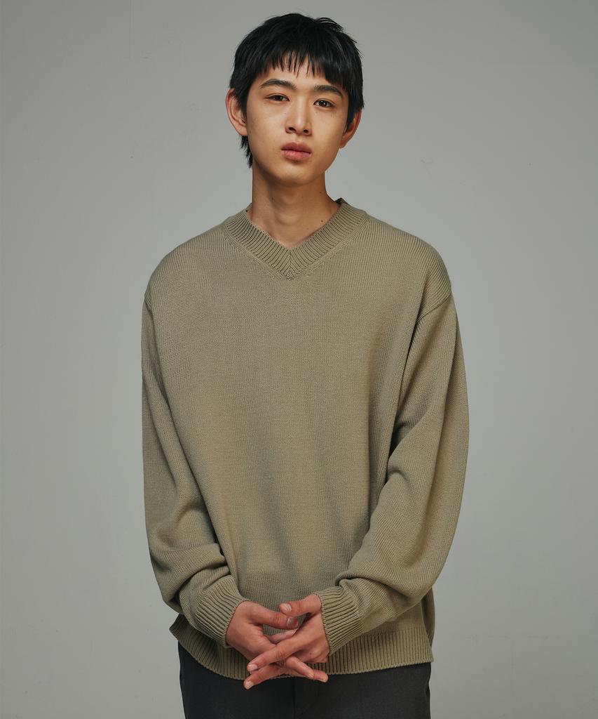 SIGNATURE V-Neck Relaxed Knit [Khaki Gray]
