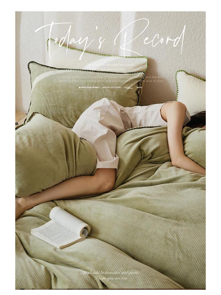 Nordic Light Luxury Coral Fleece Winter Bedding Set - Milk Velvet Waffle, Double-Sided Duvet Cover and Bed Sheet