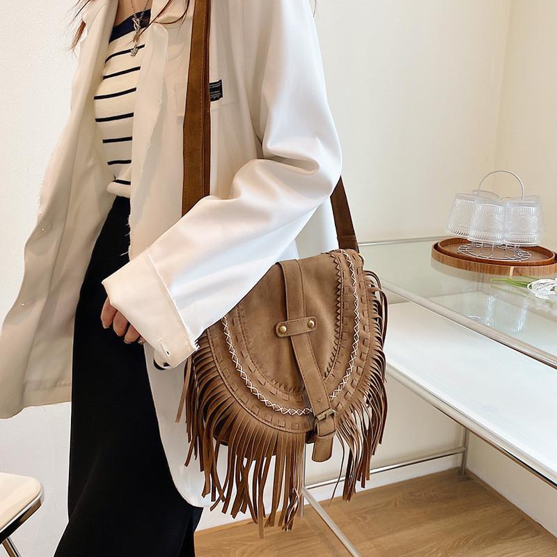 Suede Small Vintage Crossbody Bag With Tassel Details For Women Casual Outings