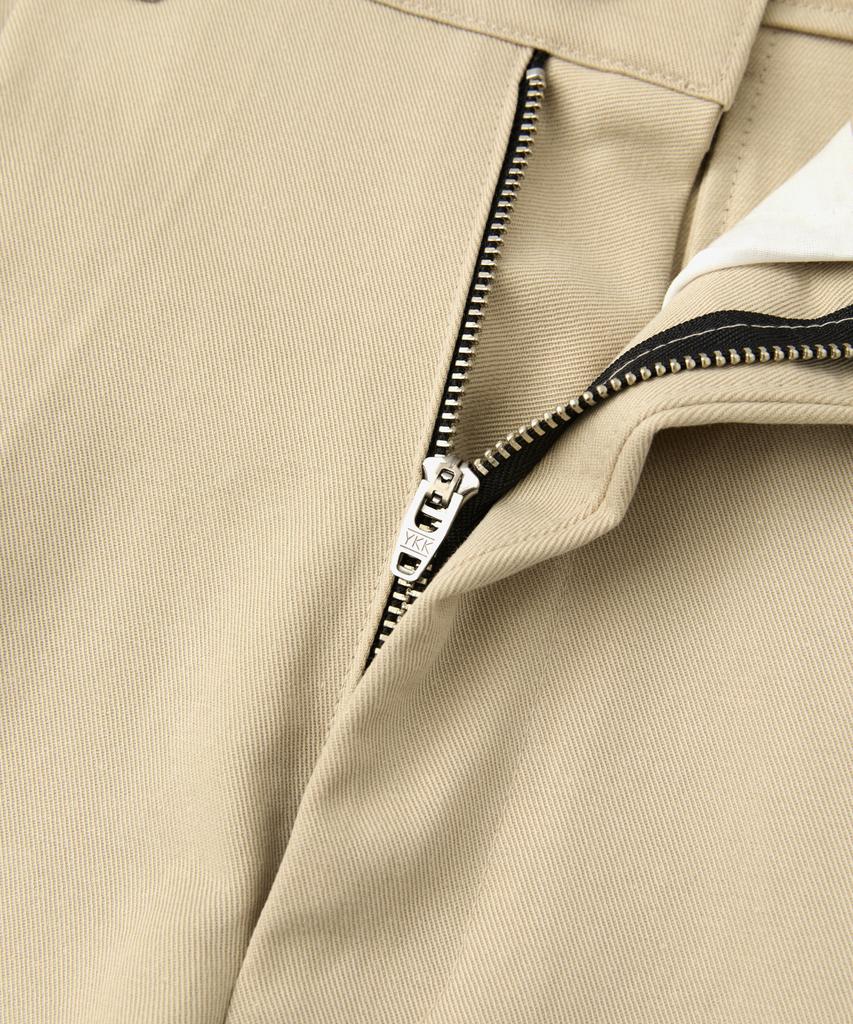 Kofwi Cleve Multi-Tuck Shorts Beige