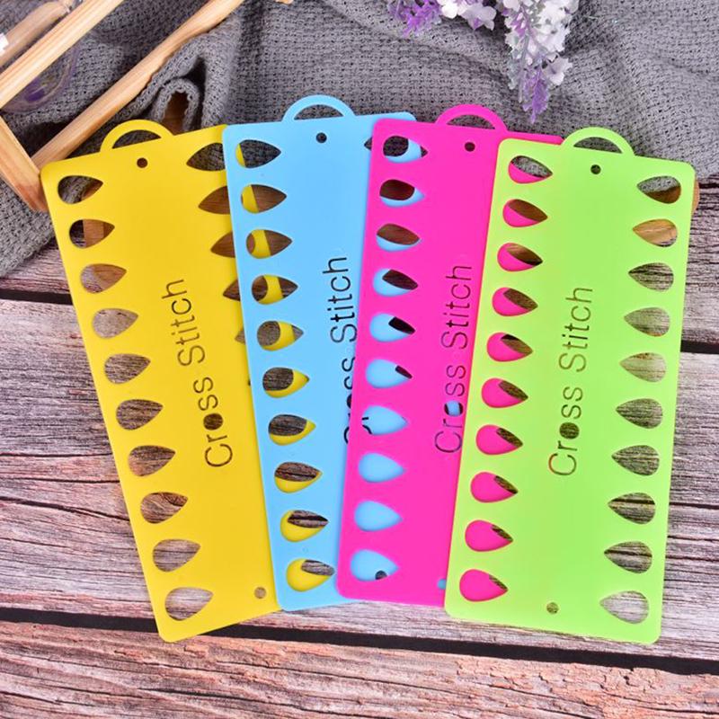 Plastová řádková deska pro křížkovou výšivku Organizér na vyšívací nitě a příze