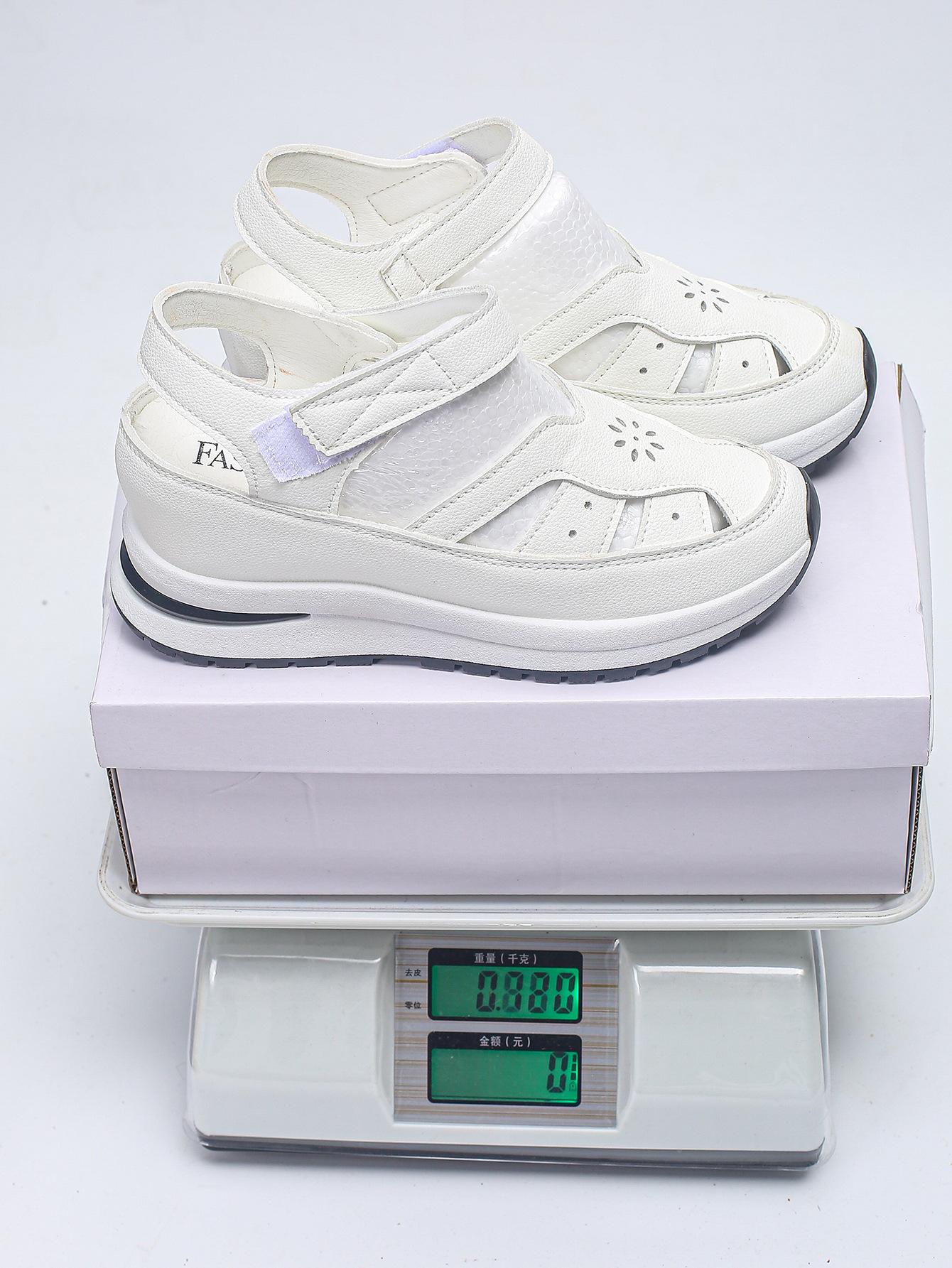 Сандалии большого размера весенние новые европейские, американские и римские с вырезами на липучке код 35 белый