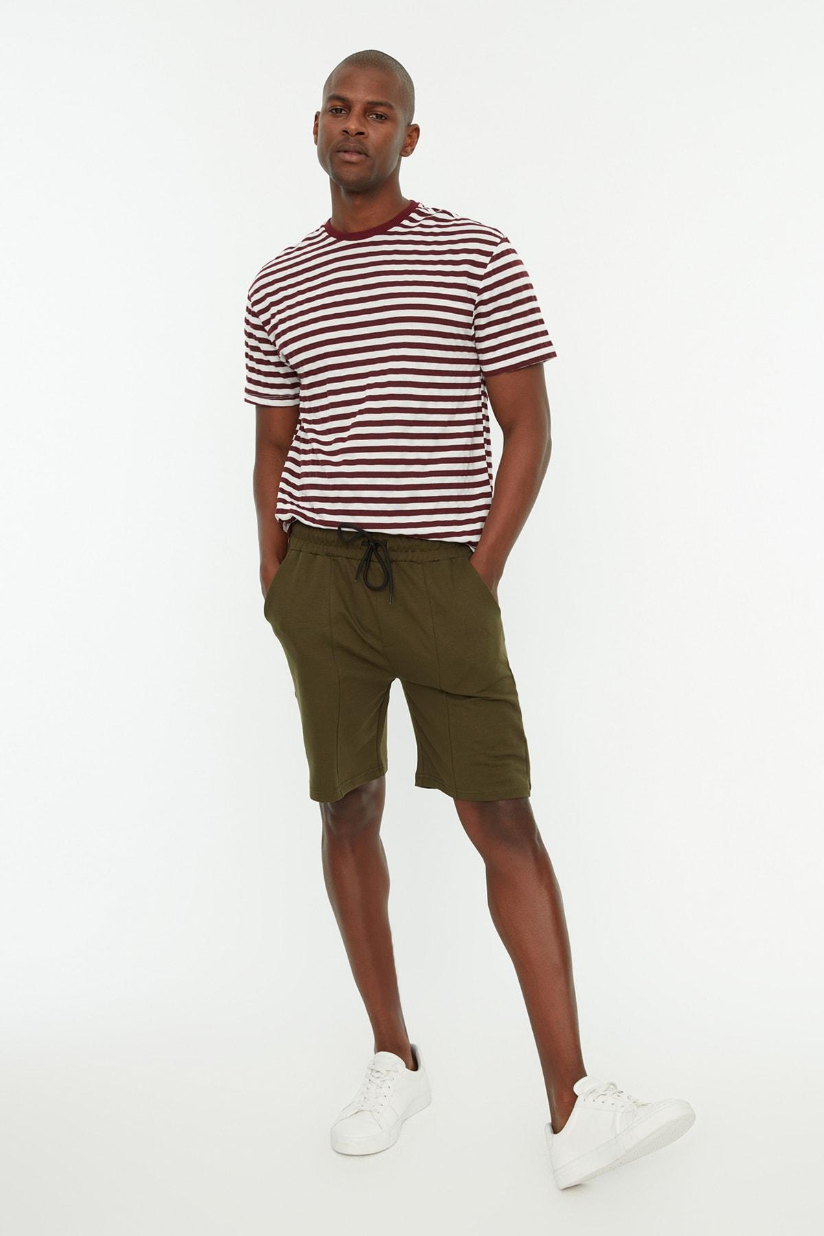 

Мужские шорты и бермуды цвета хаки TMNSS20SR0070..