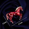 Mode Klassische Rote Pferde Broschen Für Frauen Tierkreiszeichen Pins Pullover Mantel Dekoration Lässige Party Accessoires Neujahrsgeschenke