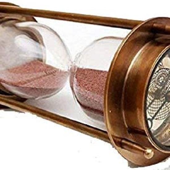 Nautische Messing-Sanduhr-Sanduhr mit maritimem Kompass-Tisch aus Messing, dekorativ