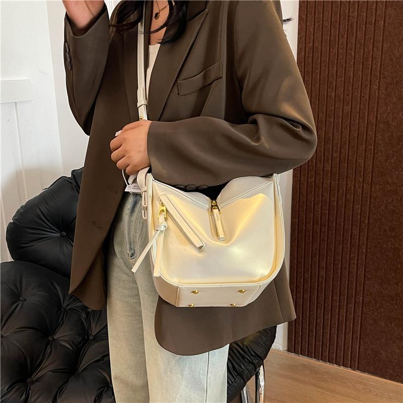 Handbag bag women's new bucket bag large capacity messenger bag premium texture shoulder bag