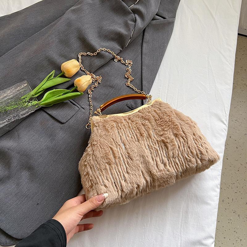 

Тенденційна плюшева сумка через плече 2024, нова осінь, сумочка, модна сумка в іноземному стилі, повсякденна приміська сумка через плече хакі