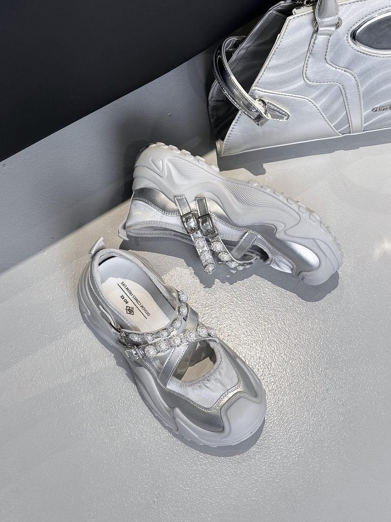 Leather sports Mary Jane shoes women's 2025 summer new thick-soled shallow mouth rhinestone fashion casual single shoes sandals