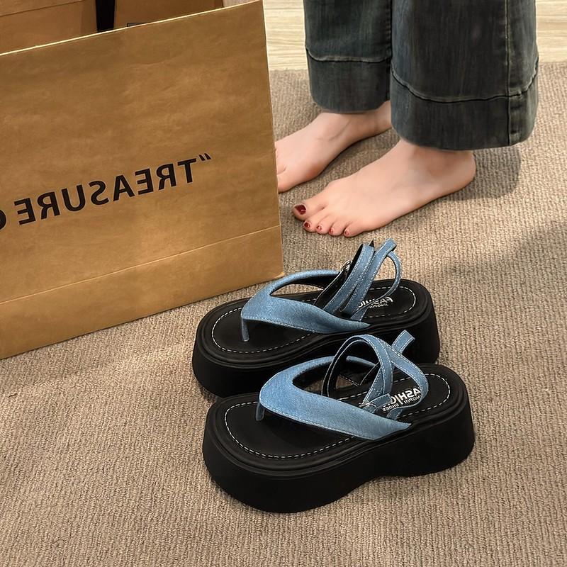 Black high-end with skirt platform sandals women's 2025 new summer wear toe-increasing Roman shoes