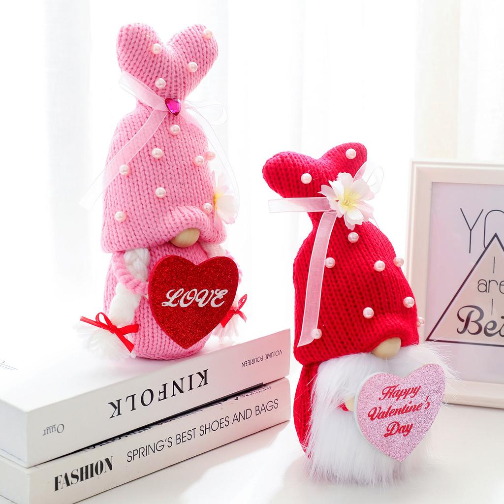 Valentine's Day Gnome Knitted Hat Figurine Kid Toy Decoration Supplies for Restaurant Dining Room Table Decor