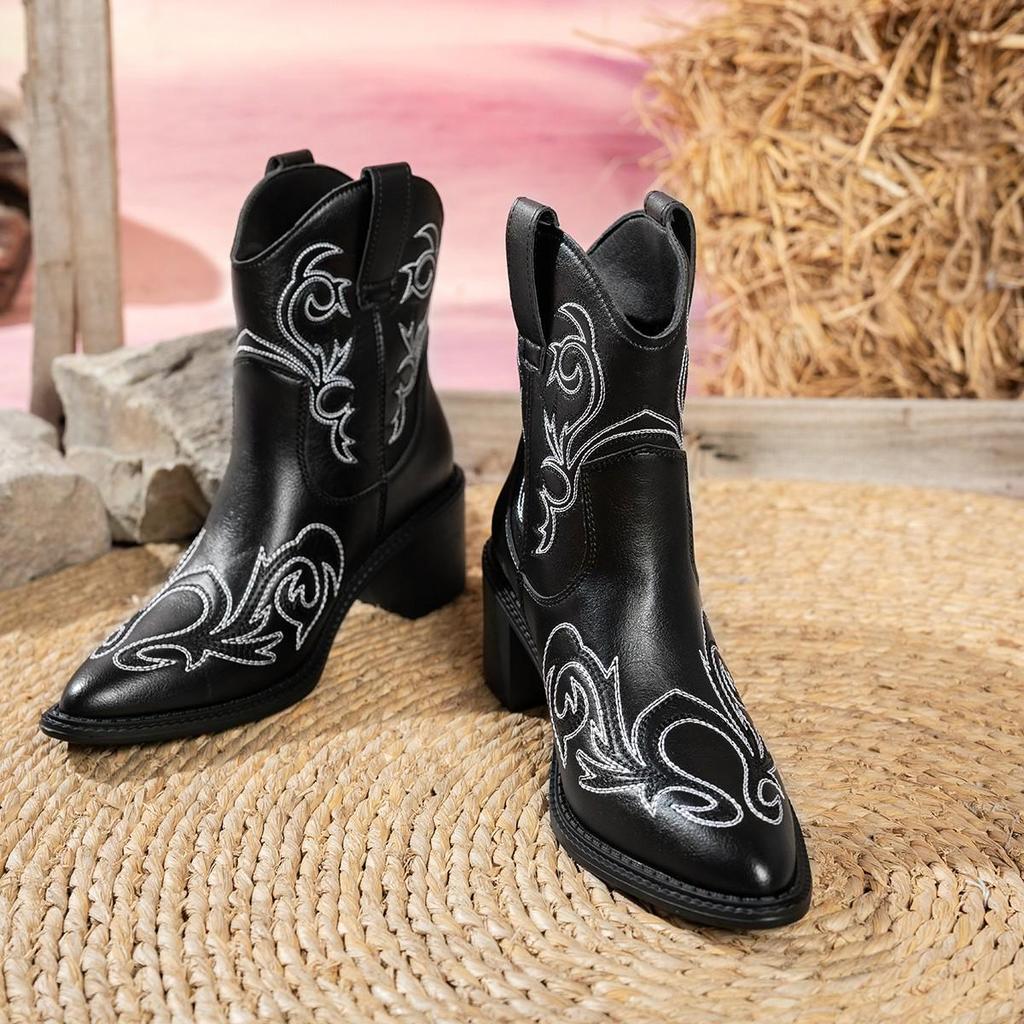 European & American Plus Size Women's Embroidered Cowboy Ankle Boots - Pointed Toe, Totem Design