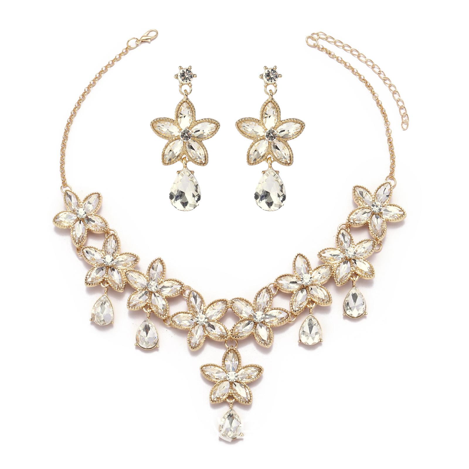 

European and American retro exaggerated high-end necklace earrings two-piece bridal wedding banquet luxury rhinestones золотой