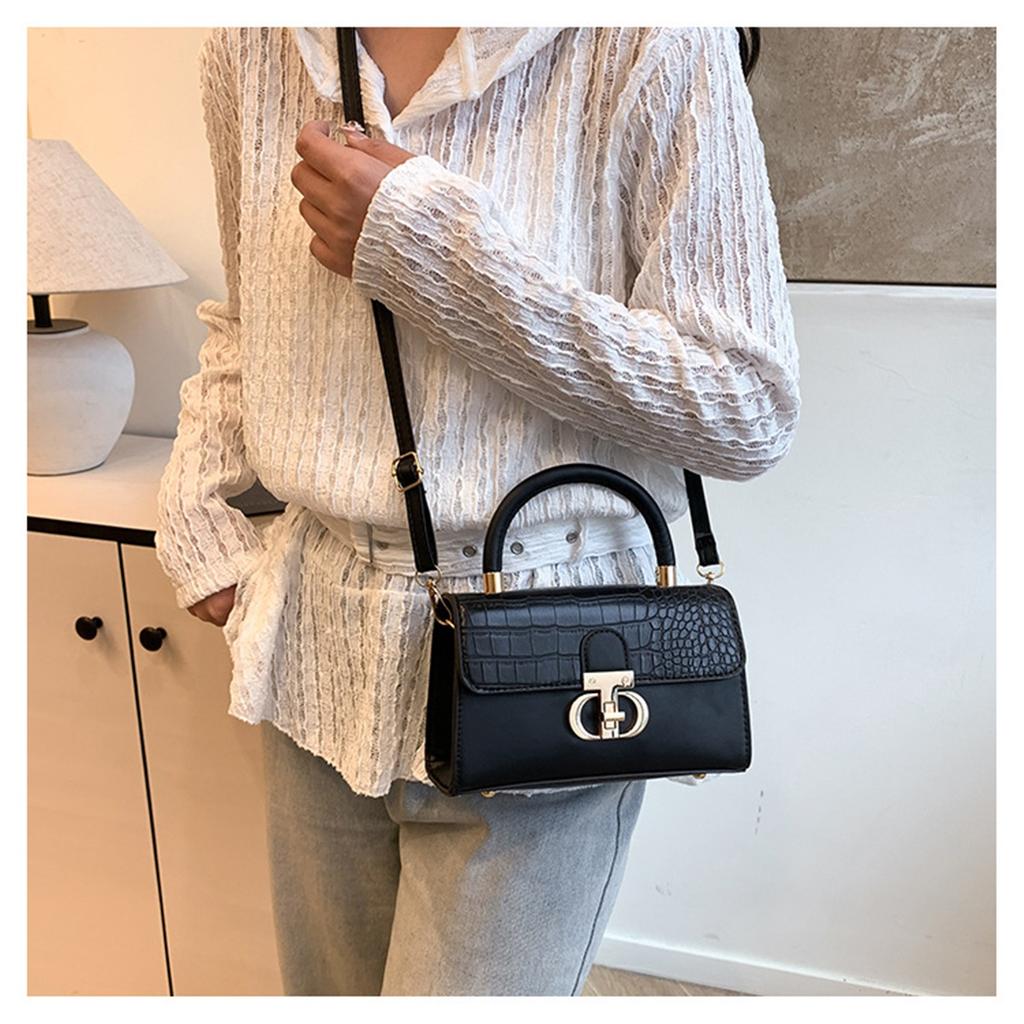 Fashionable Fashionable Lock Buckle Crocodile Pattern Leisure Handheld Single Shoulder Crossbody Small Square Bag For Women