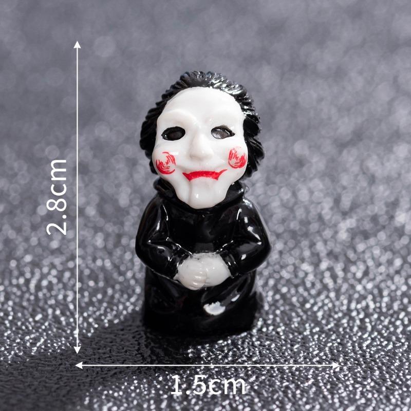 New movie monster chainsaw horror killer clown resin crafts desktop car knickknack