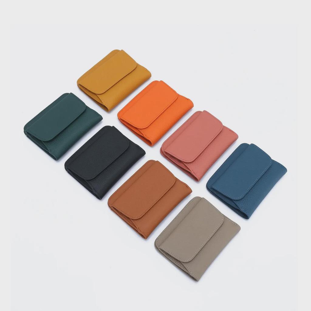 Japanese Style Genuine Leather Wallet: Short Design with Multiple Card Slots, Coin Purse, Large Capacity, and Multi-Compartment.