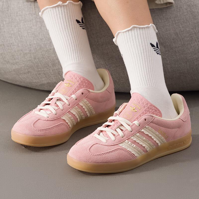 Adidas Women s Lifestyle Low-Top Shoes JS1413 39
