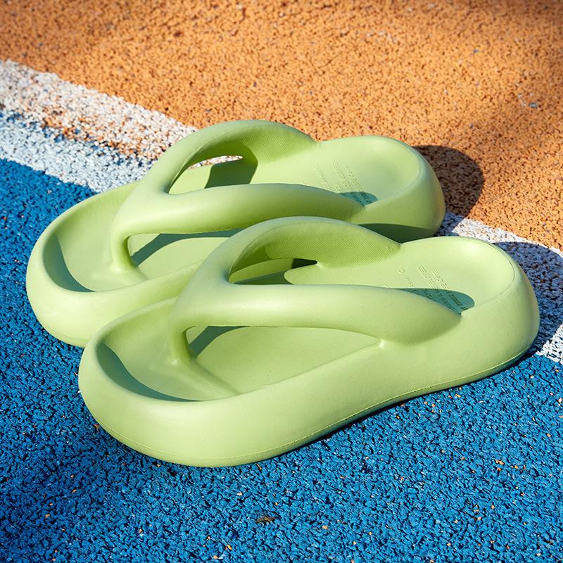 Weiche Sohle Plateau Flip Flops Damen 2024 Sommer Strand Rutschfeste Wolken Hausschuhe Frau Dicke Sohle Zehensteg Badezimmer Pantoletten Sandalen