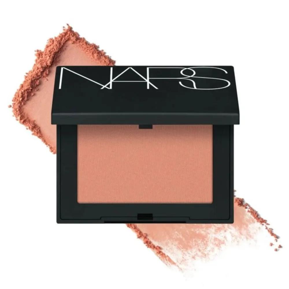 NARS 922 Forbidden Powder Blush Pink