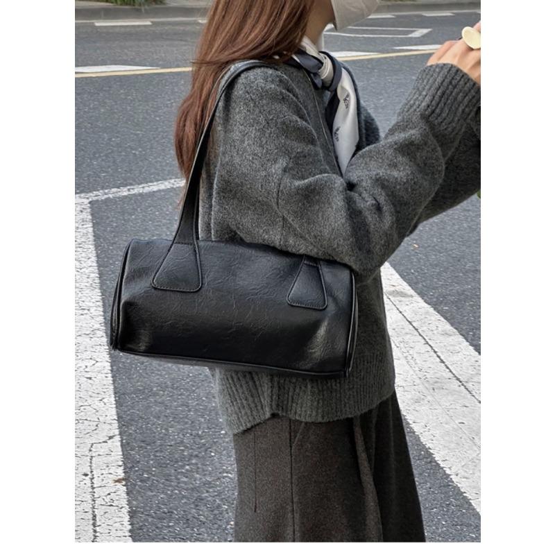 

Bags Women s Retro Underarm Baguette Bag Versatile Commuter Casual Handheld Shoulder Bag чёрный