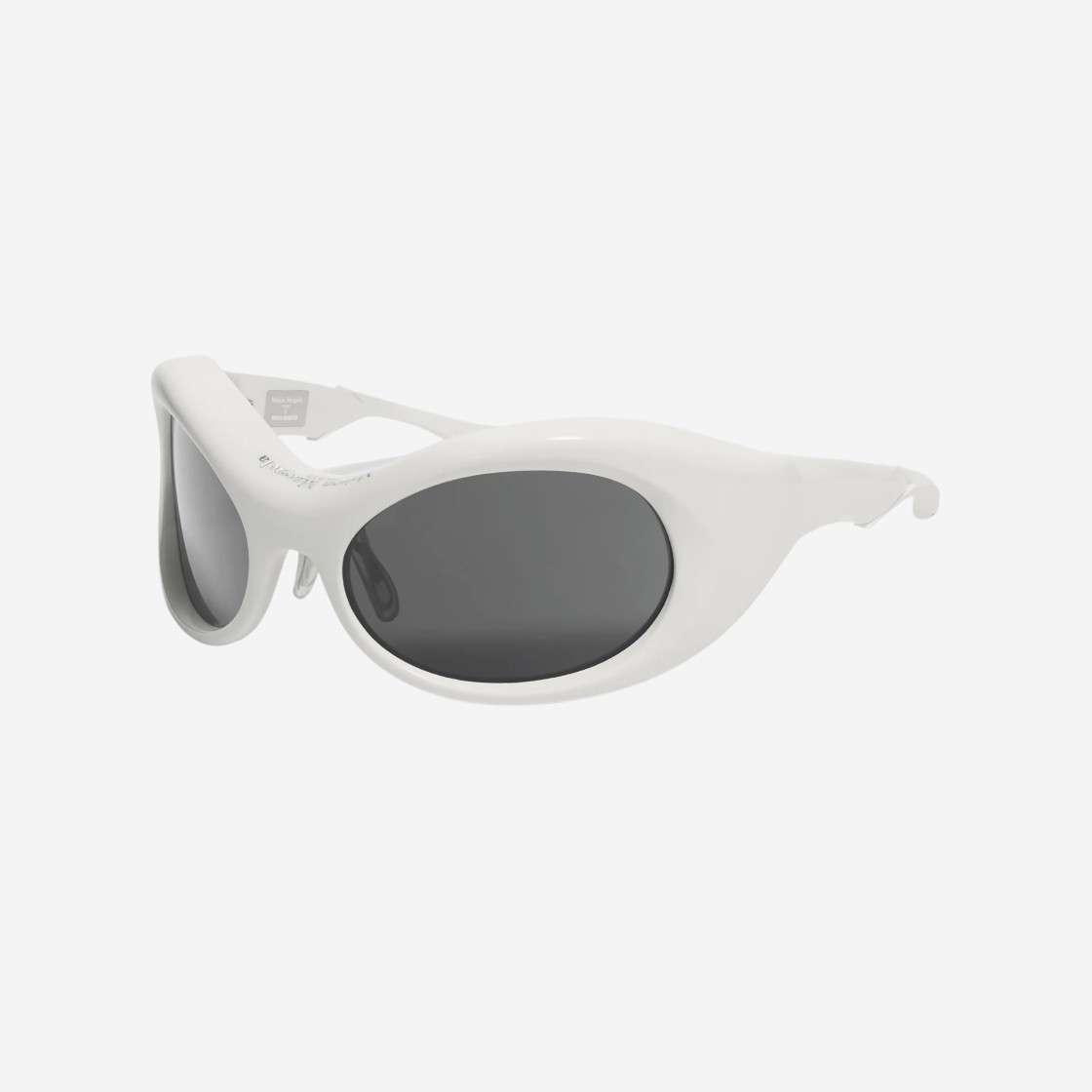 

Gentle Monster x Maison Margiela MM001 Белый Черный MM001-W2