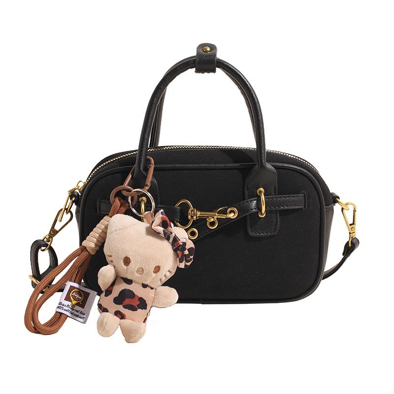 Premium sense retro hand bowling bag women's 2025 autumn and winter new versatile matte bag casual commuter shoulder bag