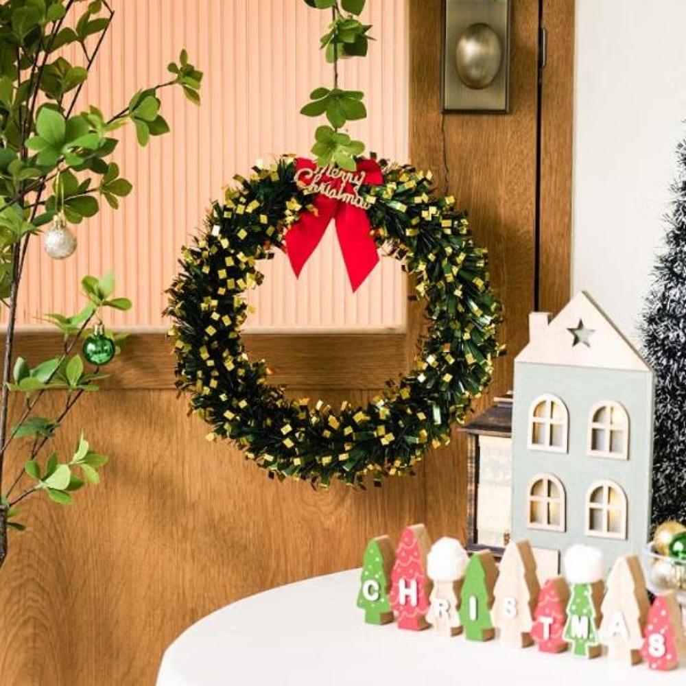 Christmas At Home Round Wreath Gold