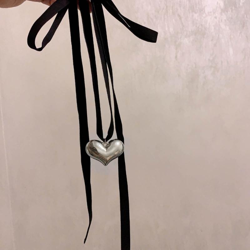 10/20xElegant Heart Pendant for Choker Necklace Making Earring Bead for DIY Necklace Jewelry Making Pendant with Hole