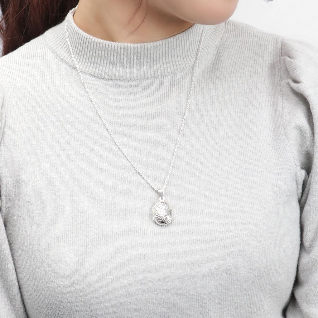 Gin No Oval Plant Decorative Egg Locket Necklace with Sterling Arabesque Oval Photo Perfect for Carrying Around [Shinjuku Kura] Chain, Silver, Ivy,