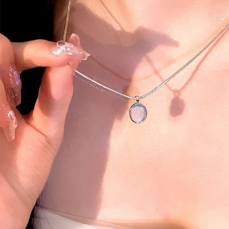 Moonstone Necklace Female New Luxury Niche Clavicle Chain Female Snake Bone Chain Sweater Chain Accessories