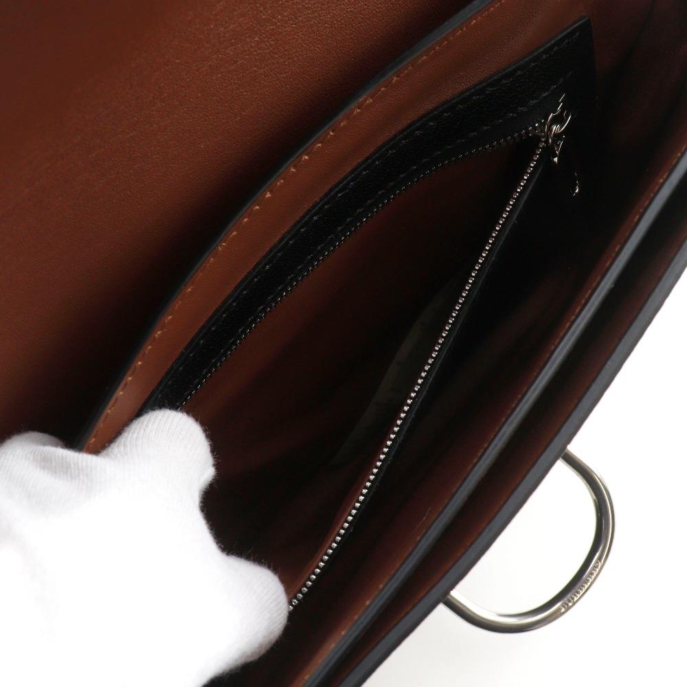 Burberry D-Ring Umhängetasche Farbe Braun / Schwarz Kalbsleder Damen Gebraucht
