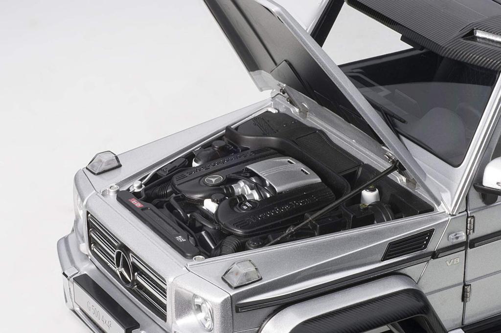 AUTOart G500 Squared Silver Finished Product 1/18 Mercedes-Benz 4×4