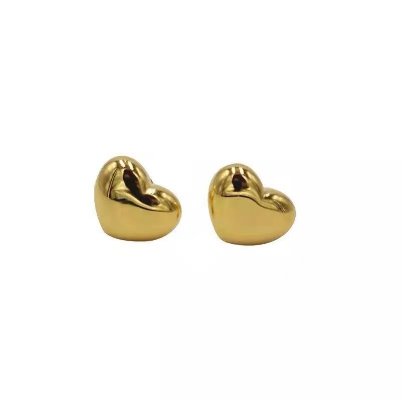 Hot Selling Small Cute Heart Stainless Steel Stud Earrings Golden Jewelry Accessory for Women Girls Gift