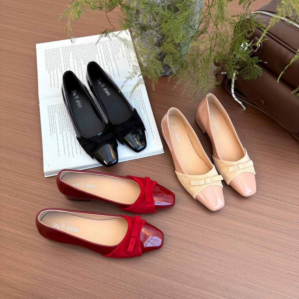 French gentle style beautiful bow square head single shoes women's 2025 new models with skirt temperament patent leather light mouth ladyshoes