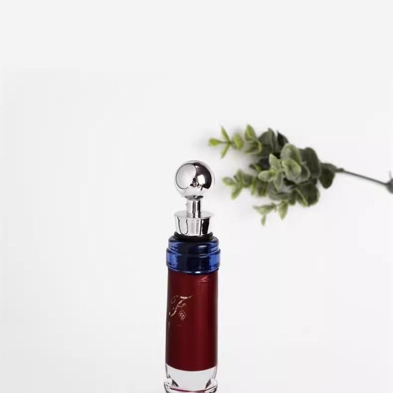 Practical Silver-plated Vacuum Household Wine Stopper with Silicone for Dust-proof and Fresh-keeping