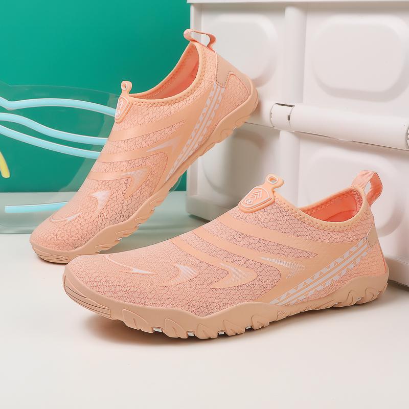 Quick Drying Beach Water Shoes Unisex Swimming Aqua Slippers Seaside Barefoot Surfing Upstream Sneakers Women Men Light Sandals