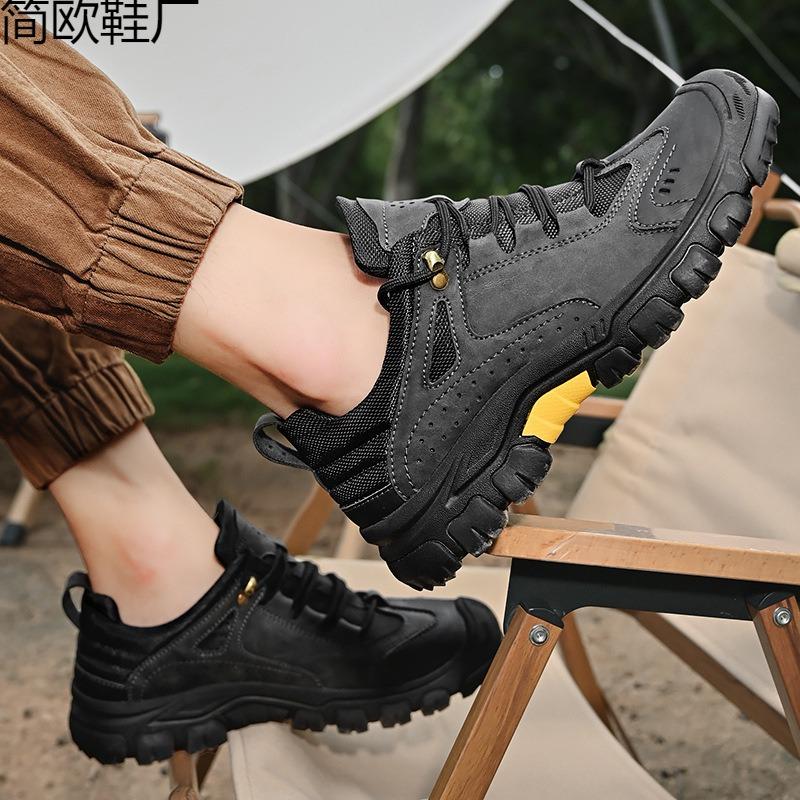Outdoor leather mountaineering men's shoes leather outdoor tooling shoes men's bag head non-slip low-top mountaineering