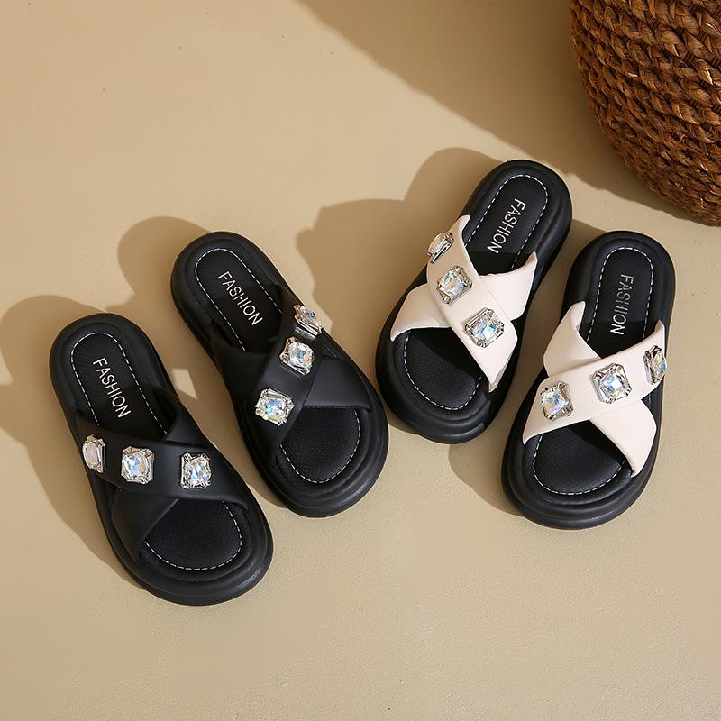 Platform Slippers Women's 2025 Summer New European Rhinestones Fashion Casual Wear One-word Sandals Women