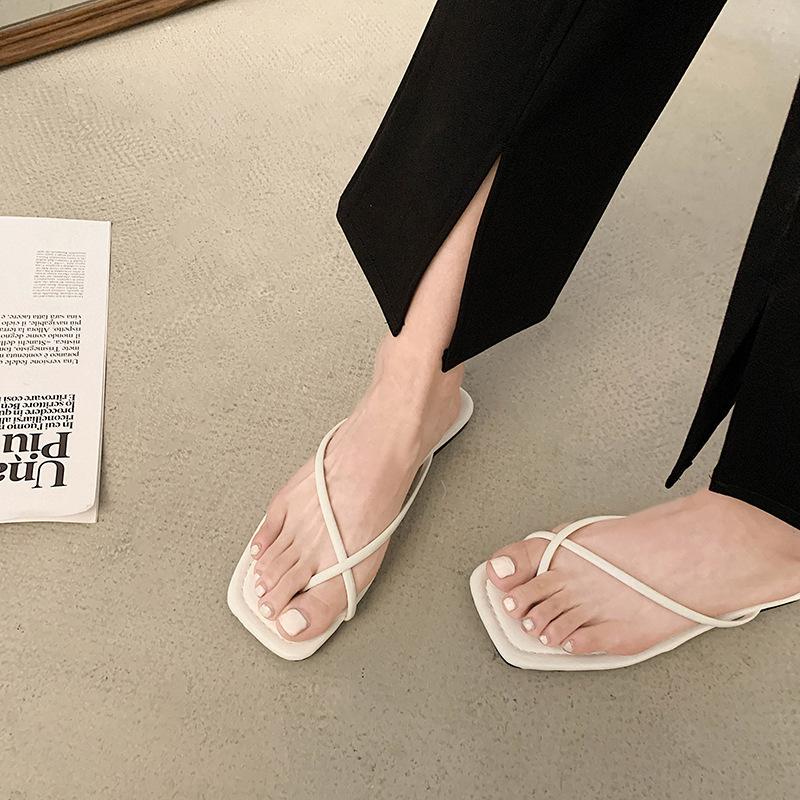 Black Beach Soft-soled Slippers Women's Summer New Flip-flops High-end Non-slip Outer Wear Cool Slippers