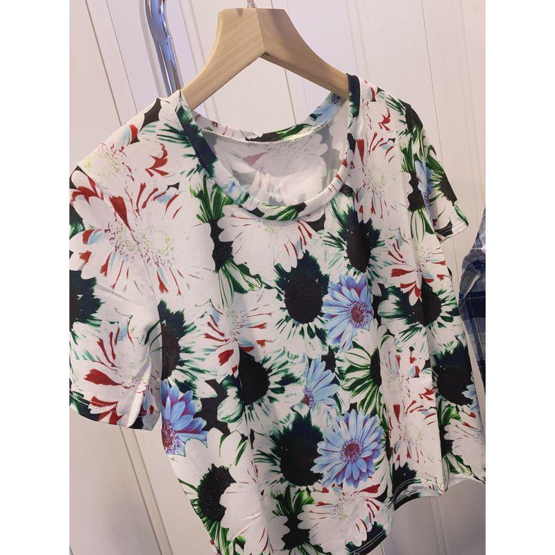 

Flower Print Retro Crew Neck T-shirt Shory Style Tops Figure color