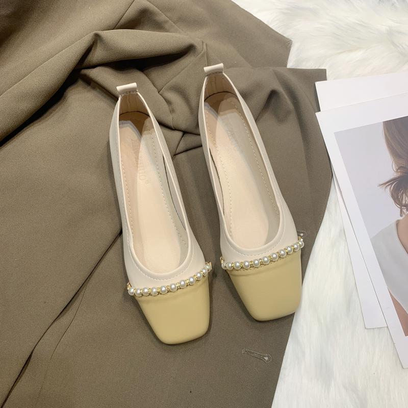 Spring 2025 New French Square Head Single Shoes Women's Low Heel Night Wind Fairy Shoes Light Mouth Soft Leather Retro Grandma Shoes