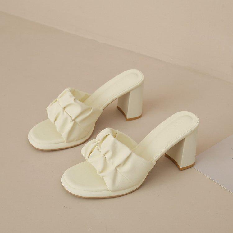 

Складні бежеві капці жіночі 2025 нова мода верхнього одягу товстий каблук м яка шкіра літні примірочна високі підбори зі спідницею 39