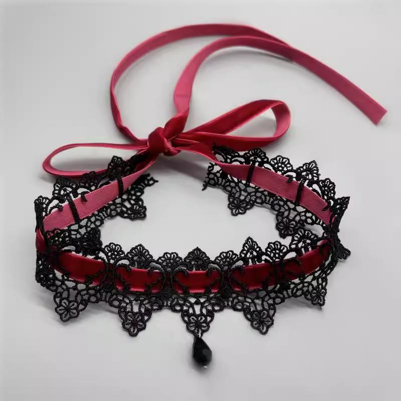

2026 Retro Black Lace Wine Red Velvet Tie Choker Black Teardrop Tassel Necklace for Women Christmas Necklace Chain Jewelry Gift червоний