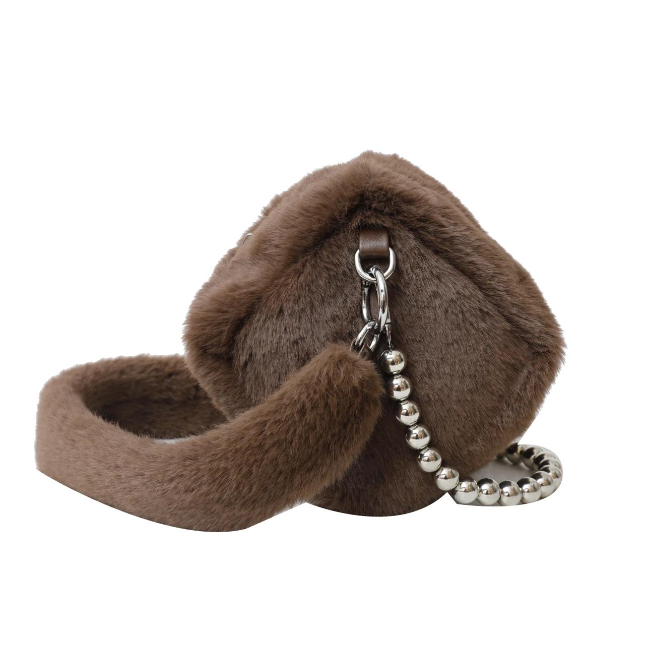 

Маленькая плюшевая сумка через плечо, элегантная меховая сумка, минималистичная, с жемчужной цепочкой, красивая, универсальная сумка через плечо