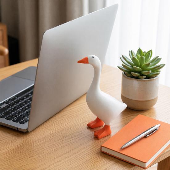 Magnetic Duck Key Holder, 6.7 Inch White Resin Table Goose Statue with Strong Magnet for Keys And Small Metal Items, Cute Decorative Organizer for