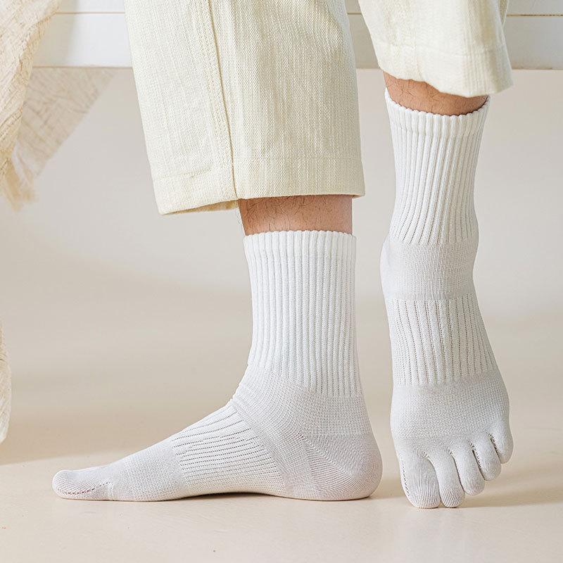 Chaussettes Homme Printemps et Automne Couleur Pure Variété 10A Antibactérien Déodorant Évacuation Tube Sans Os Cinq Doigts