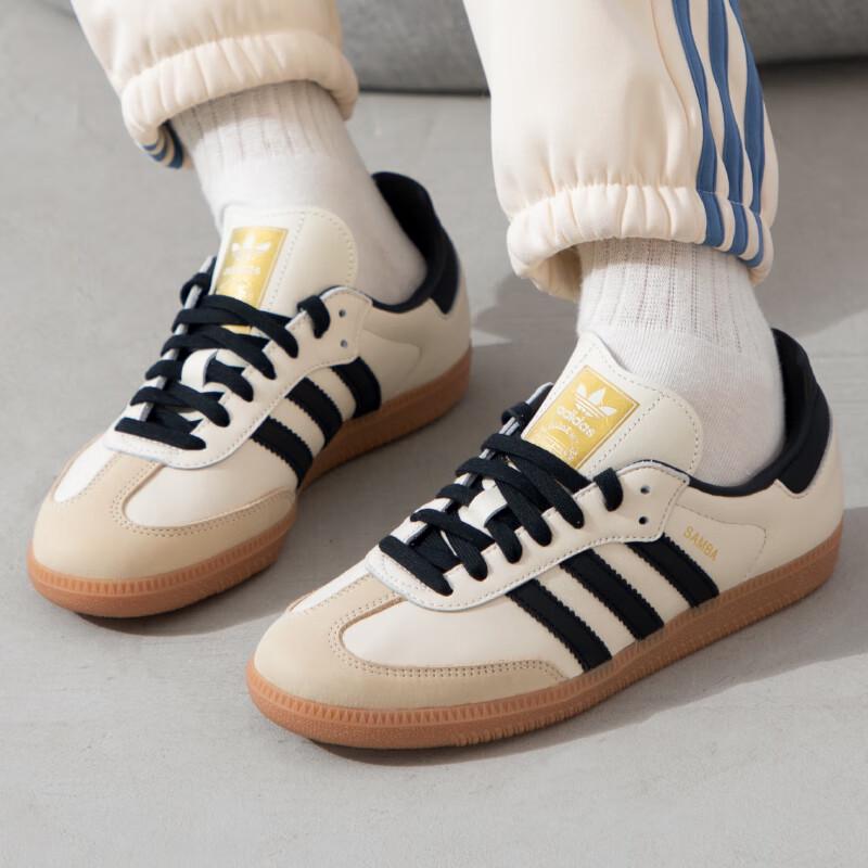 Adidas Women s ID0478 Low-Top Trainers UK 3.5
