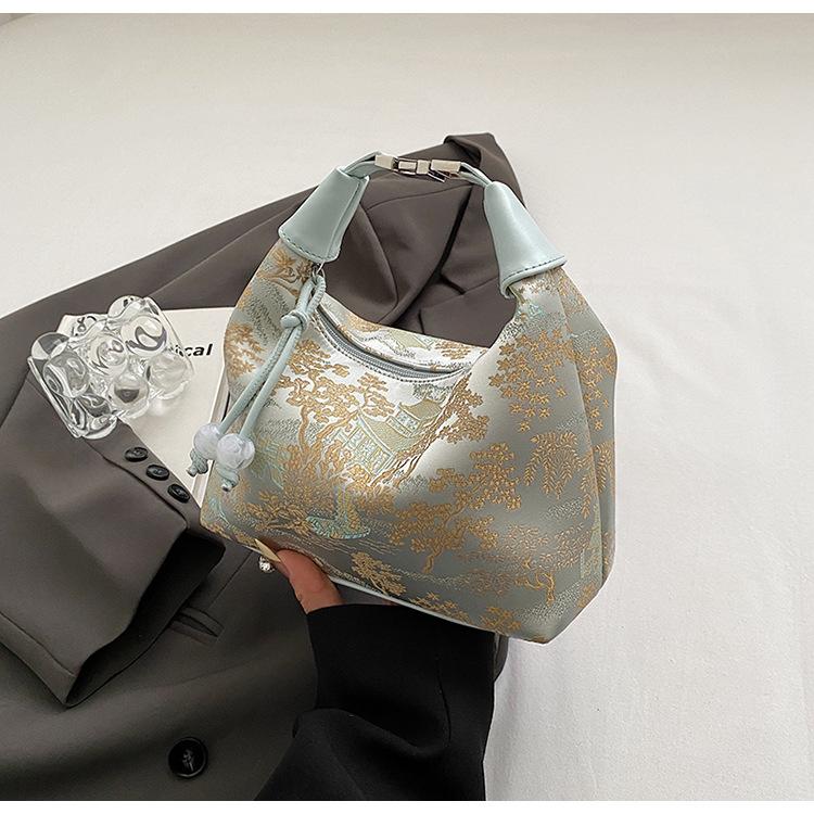 Hand Carrying New Chinese Style Bag Women's 2024 Summer Fashion Embroidered Pea Bag Niche Luxury Simple Crossbody Women's Bag