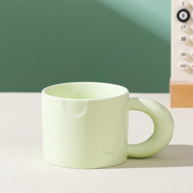 

High-Value Ceramic Macaron Coffee Mug - Large Capacity Cup, Perfect Holiday Gift for Couples 301-400ml